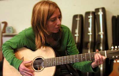 Beth Gibbons in the Workshop News Archives 2005-2003