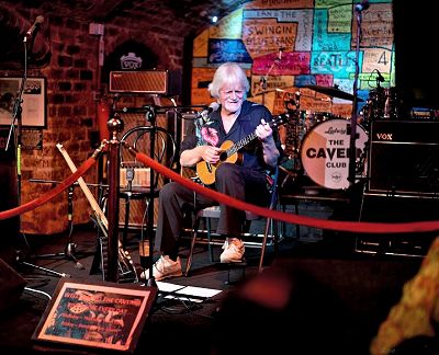 Brook Guitars Tony at the Cavern Club Liverpool