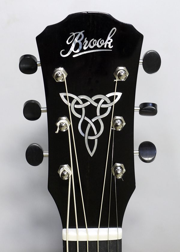 headstock inlay News Archive 2016-2015