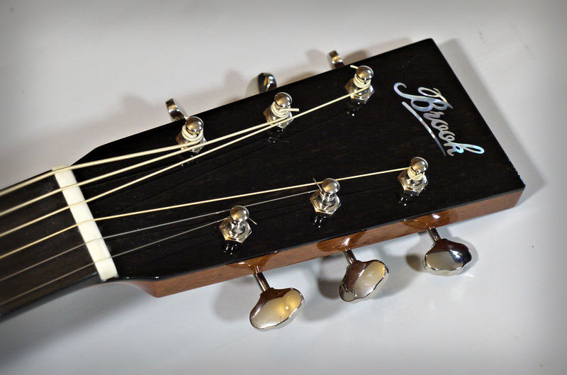 Brook O.M. Headstock