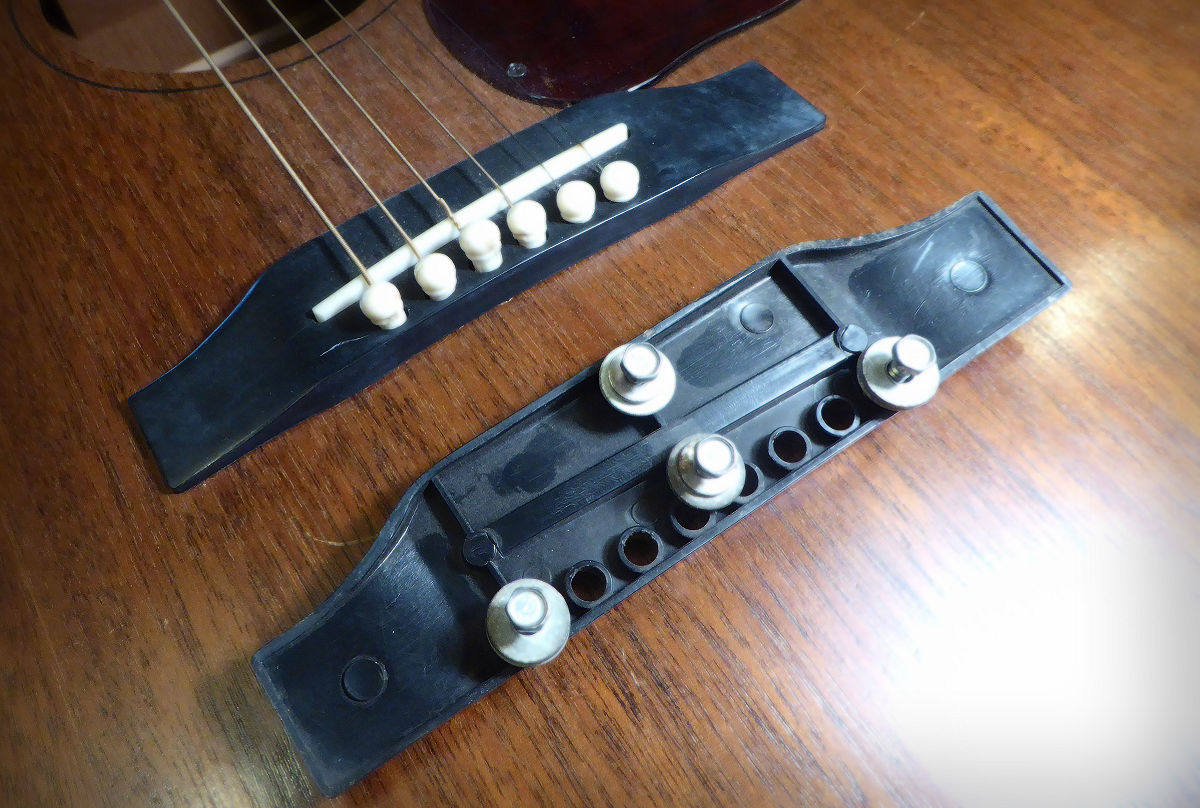 Gibson Plastic Bridge