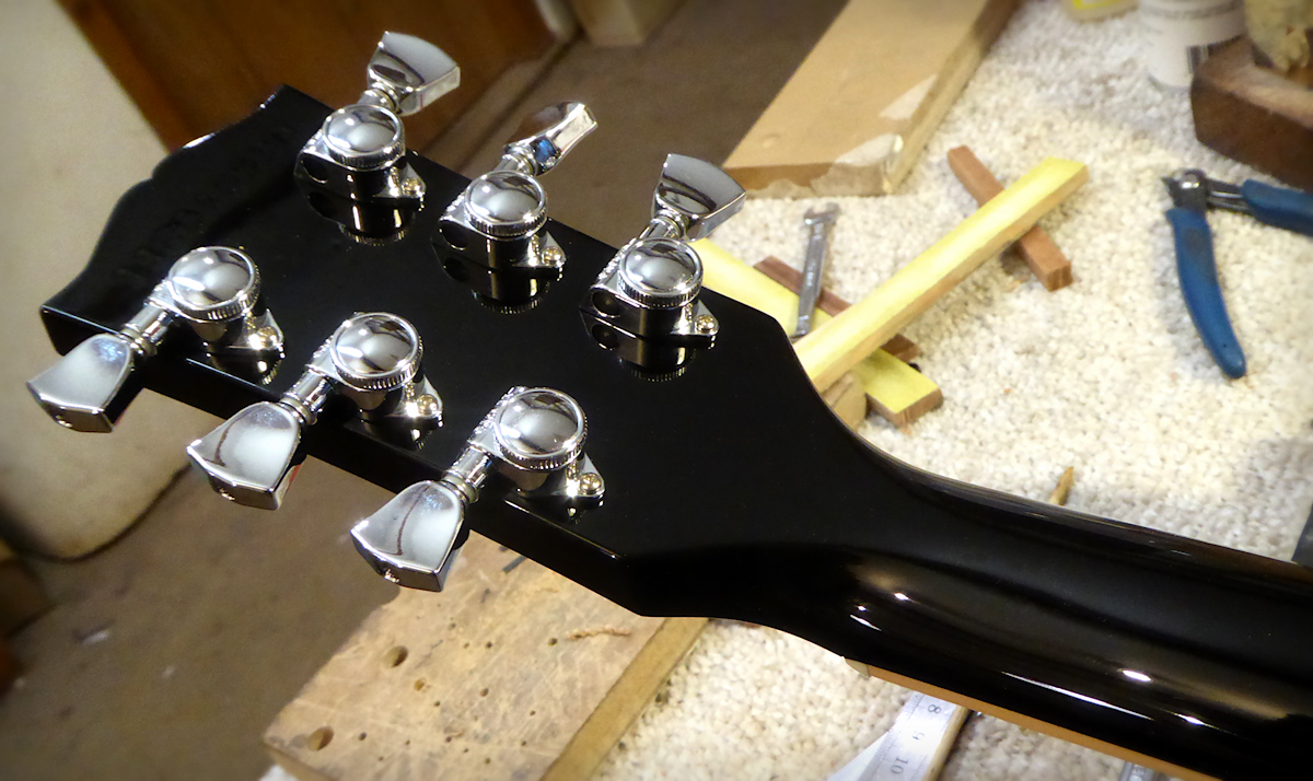 Les Paul Headstock Break