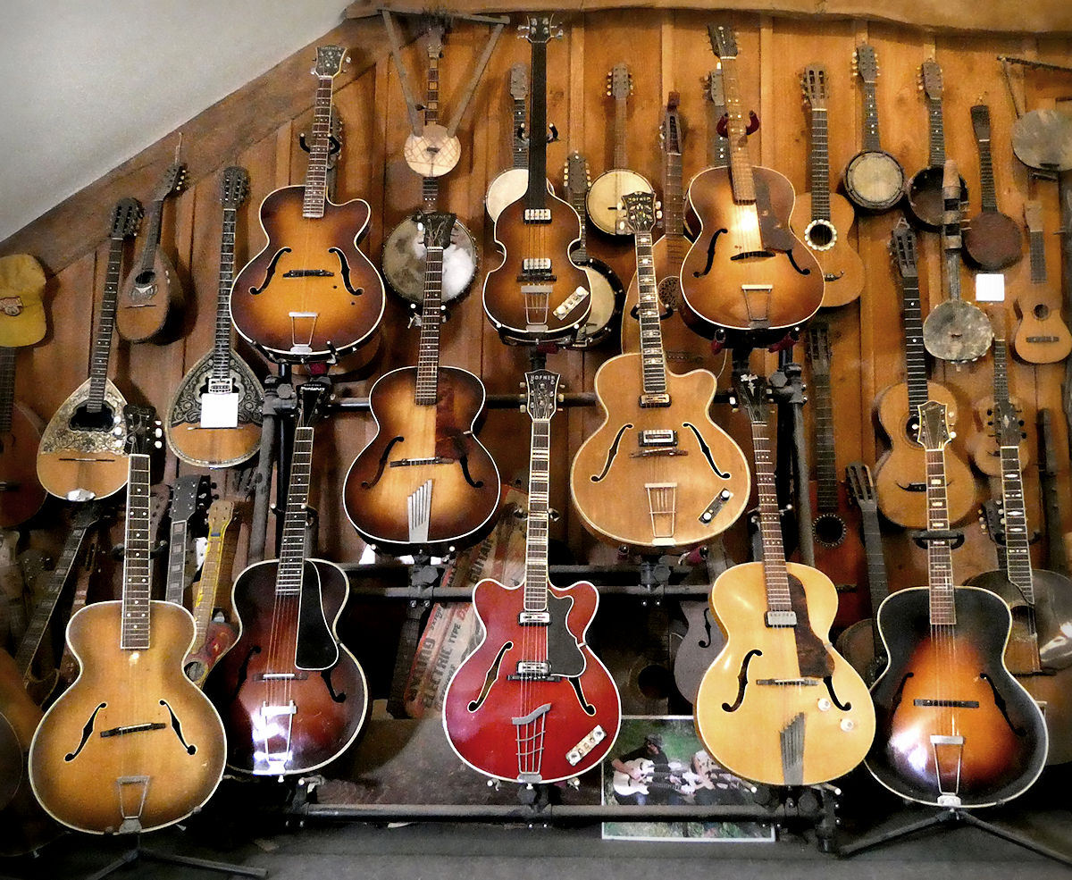 Hofner Collection